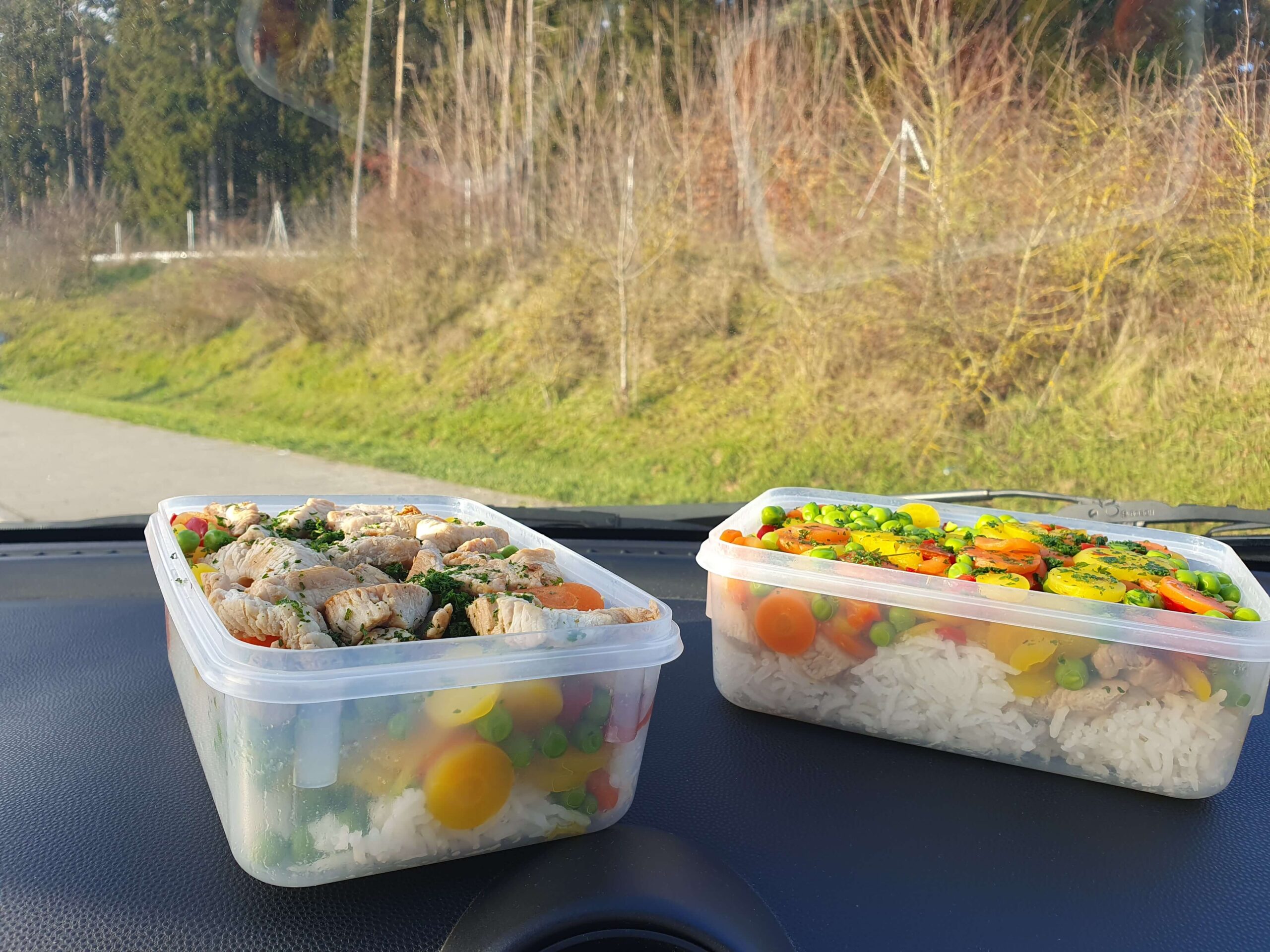 Dieses Bild zeigt ein Meal-Prep-Beispiel von Martin Fiedler, Sport- und Ernährungswissenschaftler.