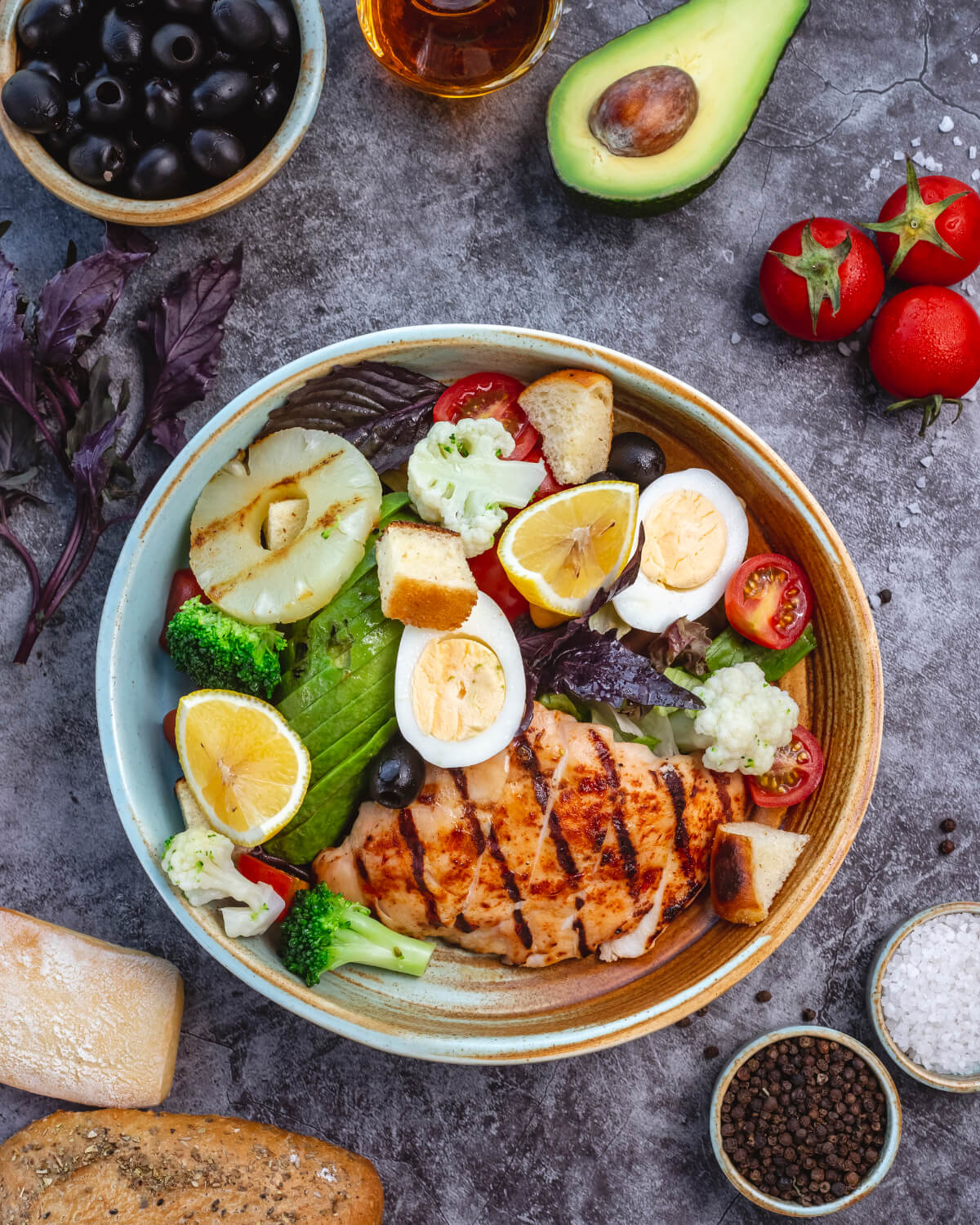 Dieses Foto zeigt eine Bowl mit gesundem Essen.